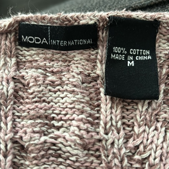 V Neck Cable Knit Sweater - Picture 4 of 4